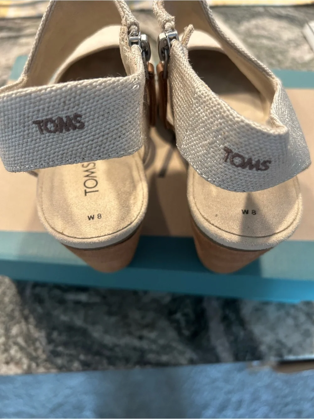 Toms block padded neutral